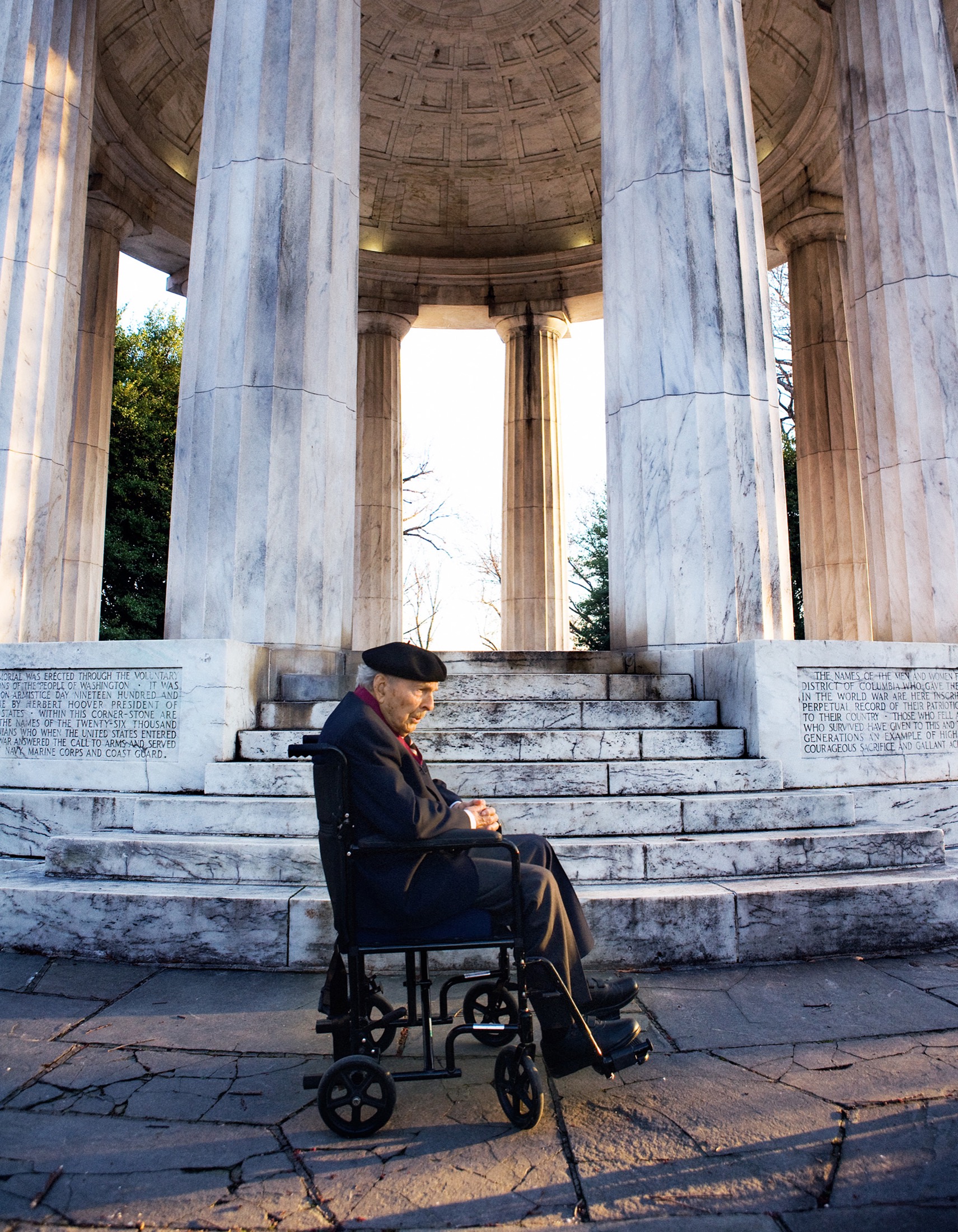 Frank Buckles seated before the District of Columbia War Memorial in Washington, D.C.